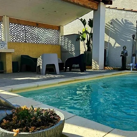 Zen Chez Delphine 6 Personnes Piscine Wifi Terrain De Petanque